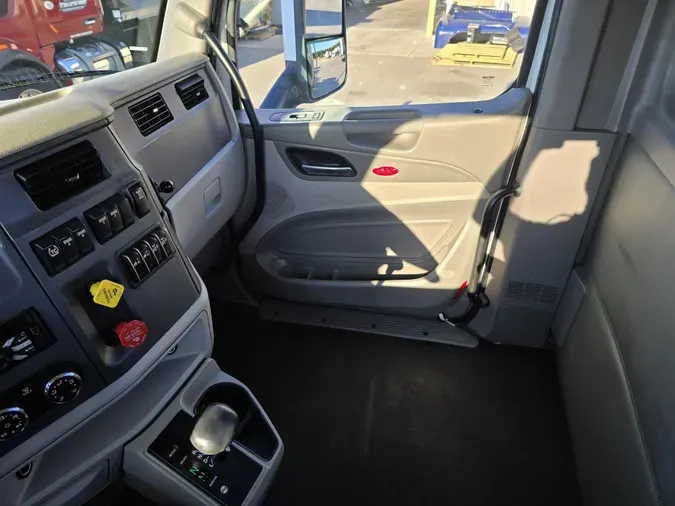 2020 Peterbilt 567