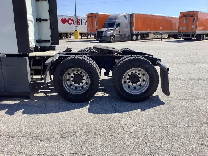 2022 Freightliner Cascadia 126288f36c4e83ae7e2622b1620c5fb803a