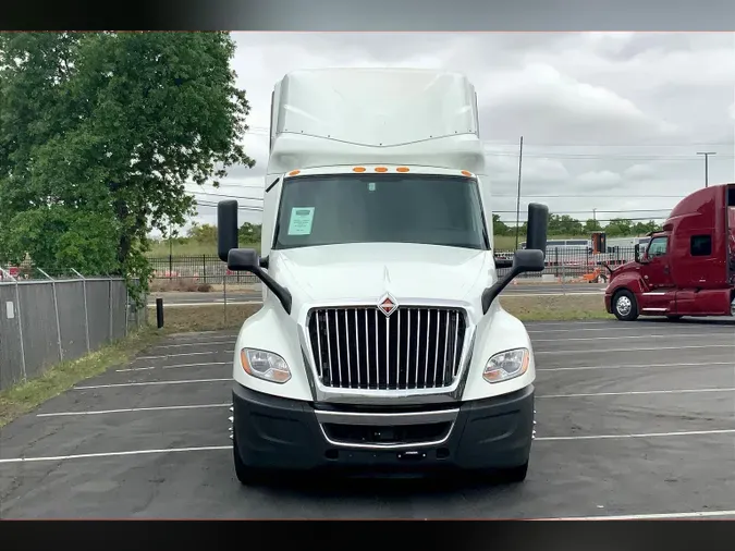 2022 INT LT625 6x4