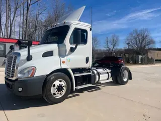 2019 FREIGHTLINER/MERCEDES CASCADIA 113