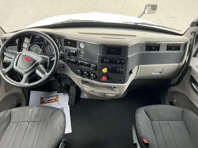 2022 Peterbilt 579