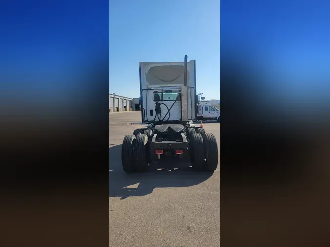 2021 International LT625