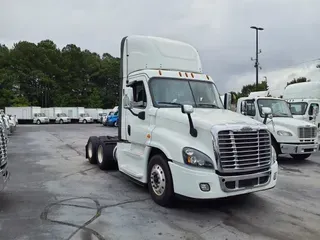 2019 FREIGHTLINER/MERCEDES CASCADIA 125