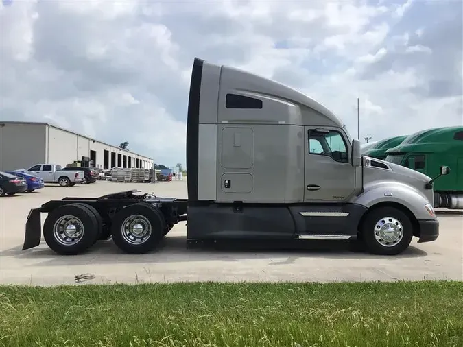 2018 KENWORTH T680