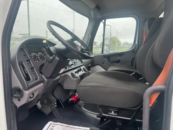 2022 FREIGHTLINER M2 106
