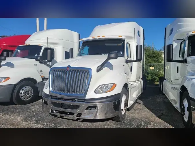 2019 INTERNATIONAL LT625