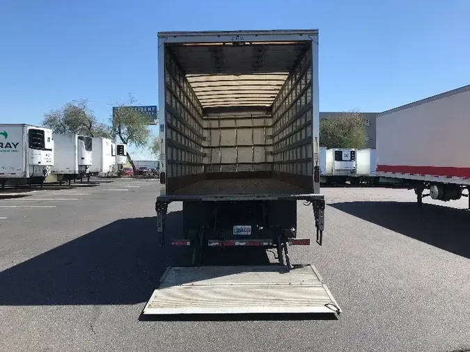 2018 Freightliner M2