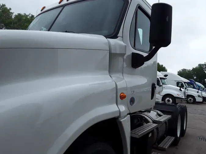 2017 FREIGHTLINER/MERCEDES CASCADIA 125289faaa52134f6627cdf3fb33225a44a