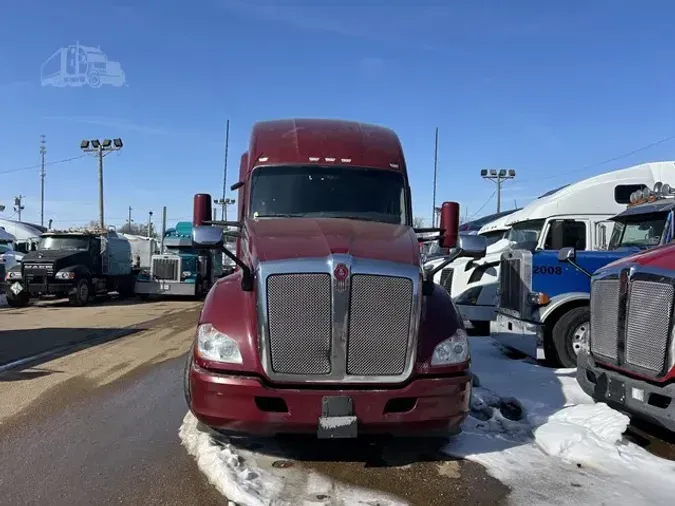 2022 KENWORTH T680
