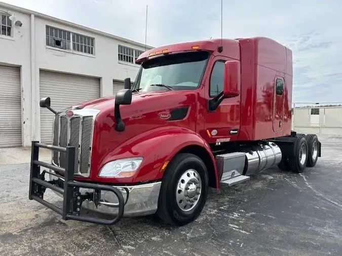 2022 Peterbilt 579