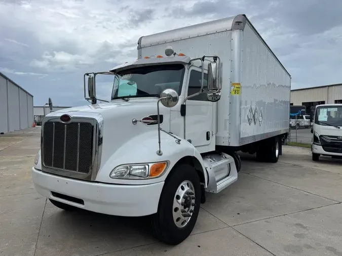 2020 Peterbilt 337