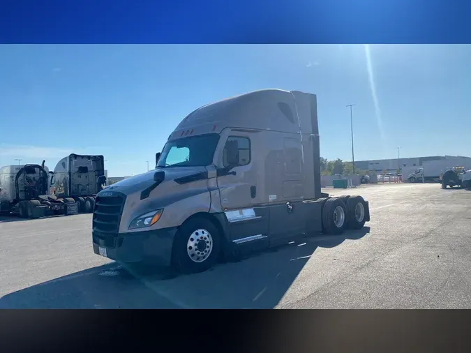 2023 Freightliner Cascadia 126