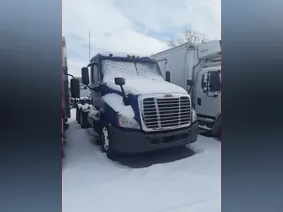 2015 FREIGHTLINER/MERCEDES CASCADIA 125