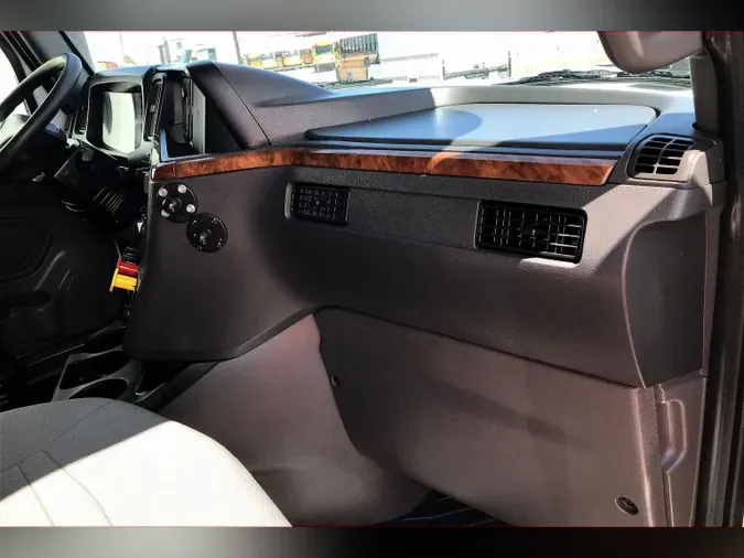 2020 INT LT625 6x4