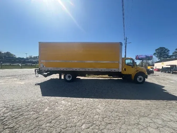 2018 Freightliner M2