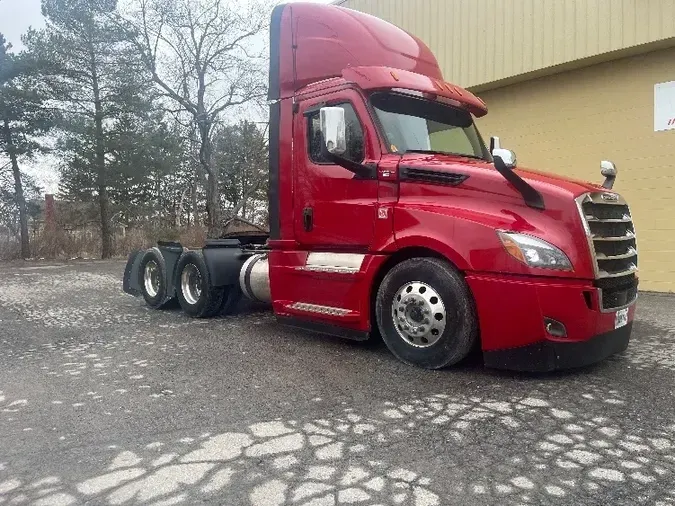 2018 Freightliner T12664ST28b3155258eee9df71a87a11728bc99c
