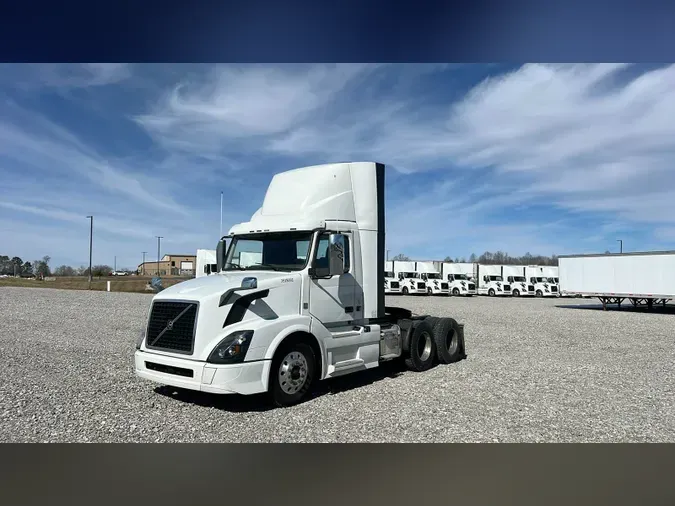 2018 Volvo VNL300