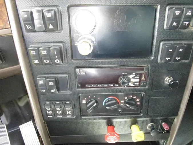 2020 International HX620