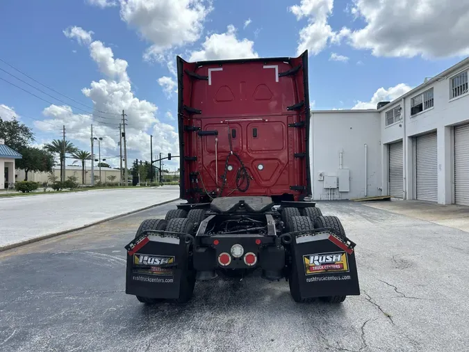 2022 Freightliner Cascadia