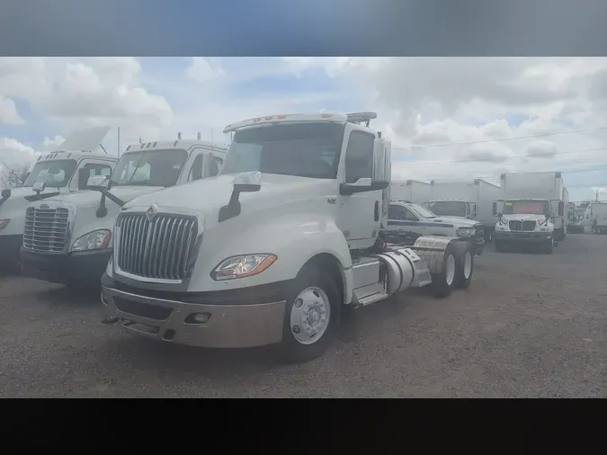 2018 NAVISTAR INTERNATIONAL LT625 DAYCAB T/A