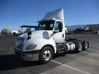 2019 NAVISTAR INTERNATIONAL LT625 DAYCAB T/A