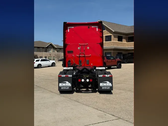 2022 KENWORTH T680