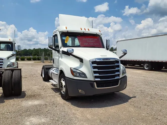 2021 FREIGHTLINER CASCADIA PX12642ST