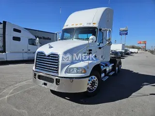 2018 MACK CXU613