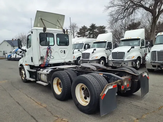 2019 FREIGHTLINER/MERCEDES NEW CASCADIA PX12664