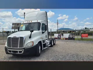 2019 FREIGHTLINER/MERCEDES CASCADIA 125