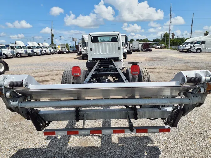 2019 FREIGHTLINER/MERCEDES M2 106