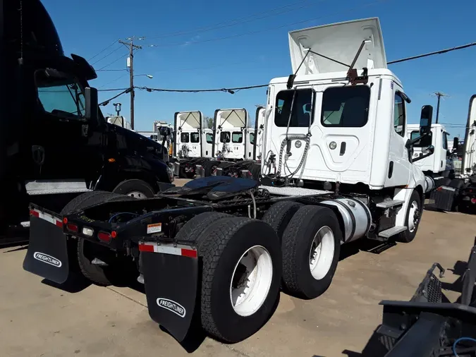 2019 FREIGHTLINER/MERCEDES CASCADIA 125