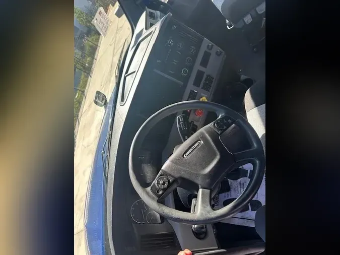 2021 Freightliner Cascadia