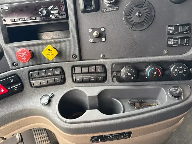 2020 FREIGHTLINER/MERCEDES CASCADIA 125