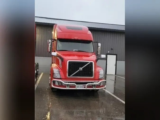 2018 VOLVO VNL670