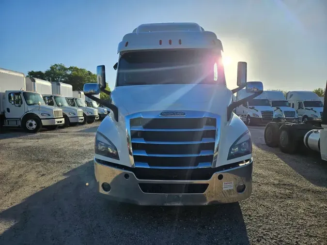 2020 FREIGHTLINER/MERCEDES NEW CASCADIA 116
