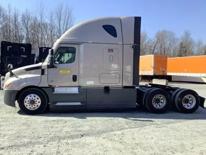 2024 Freightliner Cascadia