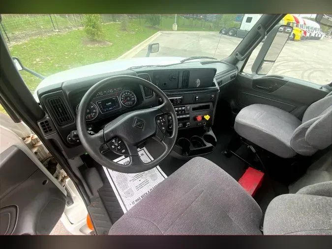 2019 INT LT625 6x4