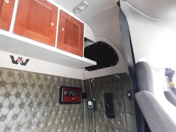 2019 Western Star 5700 XE Set Back Axle w/Sleepe