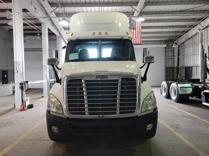 2017 FREIGHTLINER/MERCEDES CASCADIA 125