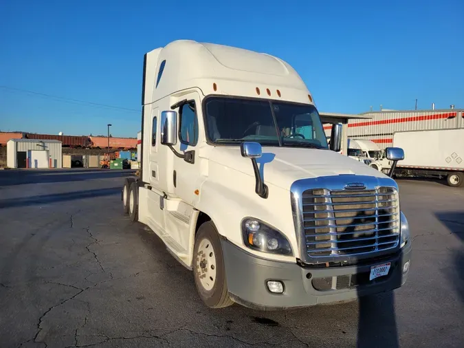 2018 FREIGHTLINER/MERCEDES CASCADIA 125