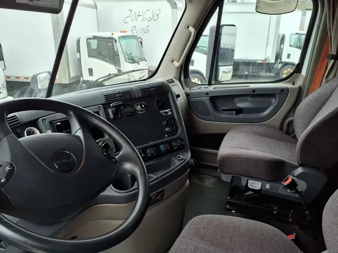 2019 FREIGHTLINER/MERCEDES CASCADIA 125