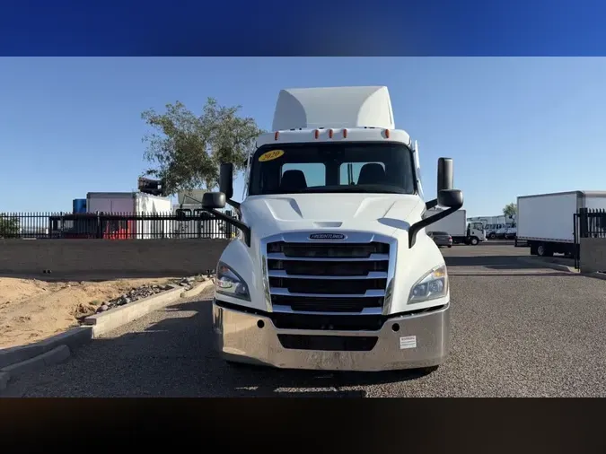 2020 FREIGHTLINER/MERCEDES NEW CASCADIA 116
