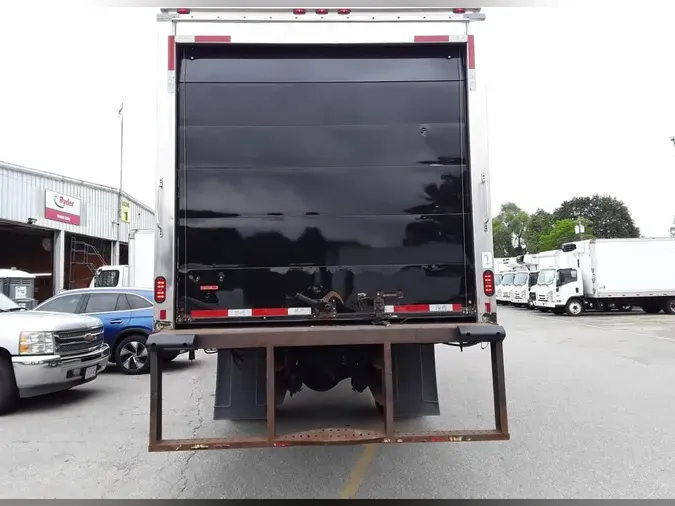 2019 FREIGHTLINER M2 106