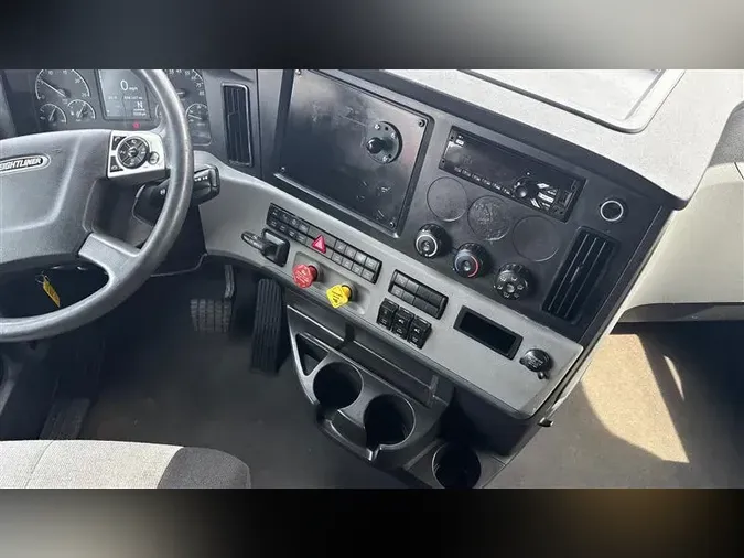 2020 FREIGHTLINER CA126
