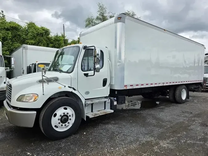 2018 Freightliner M2 106