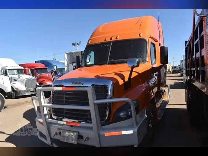 2012 FREIGHTLINER CASCADIA 125