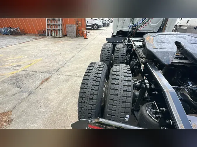 2021 Freightliner Cascadia 12628ed053e23f0595b6121201c995ebb27