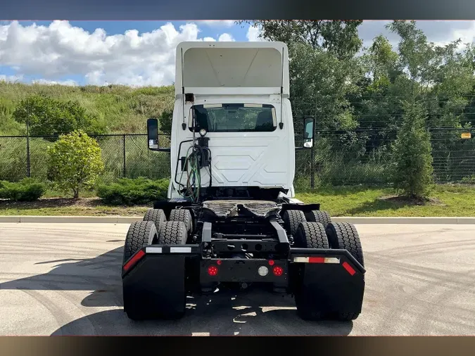 2019 INT LT625 6x4