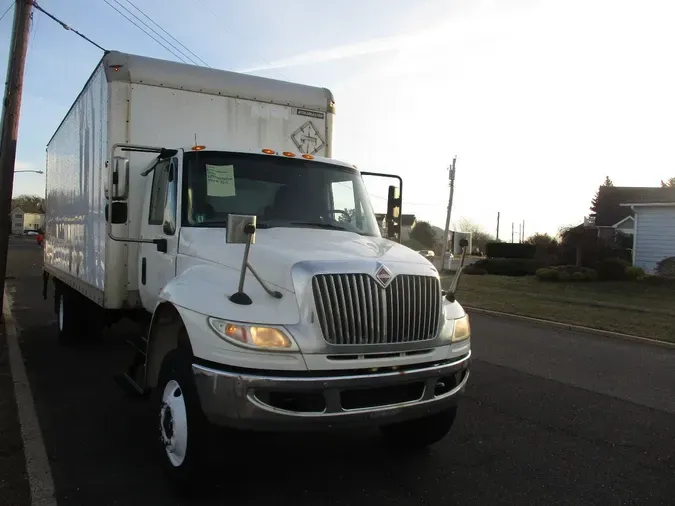 2016 INTERNATIONAL 4300